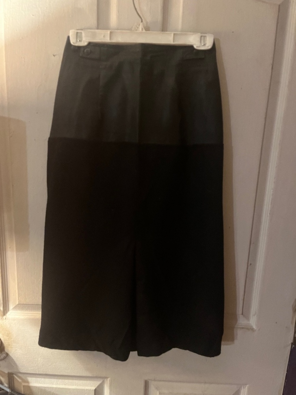 ELEGANT Designer Black Cashmere mid-calf skirt accented by a soft LEATHER hip